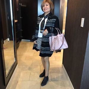 Meet your Posher, Lhina